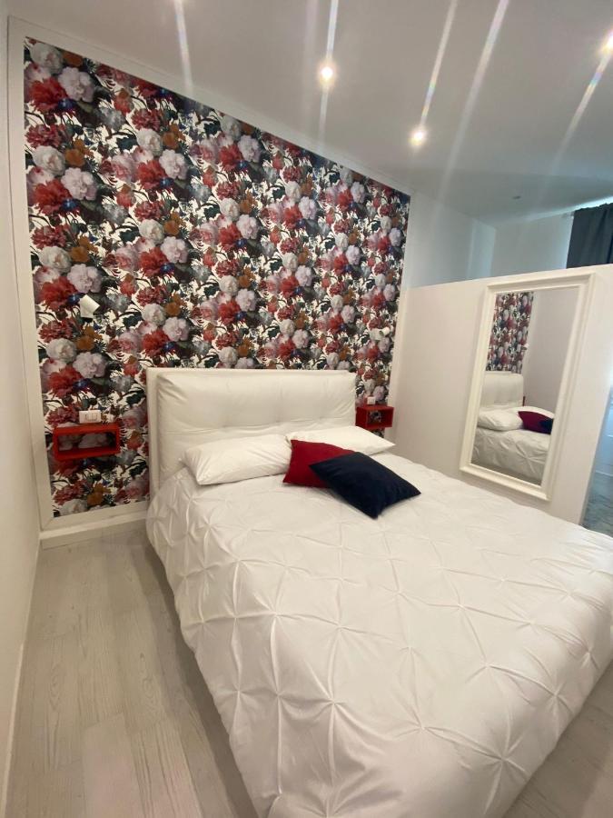 Casa Vacanza Sofa Hotel ซัสซารี ภายนอก รูปภาพ